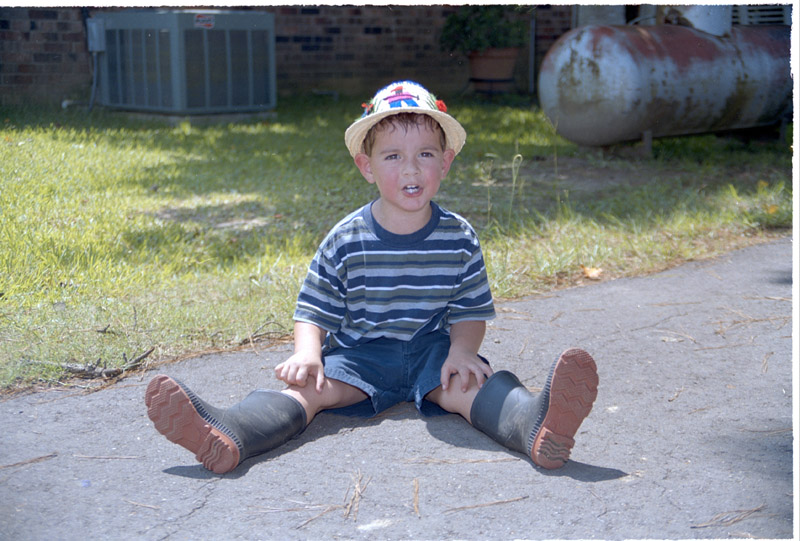 graham-in-nicaraguan-straw-hat---01.jpg