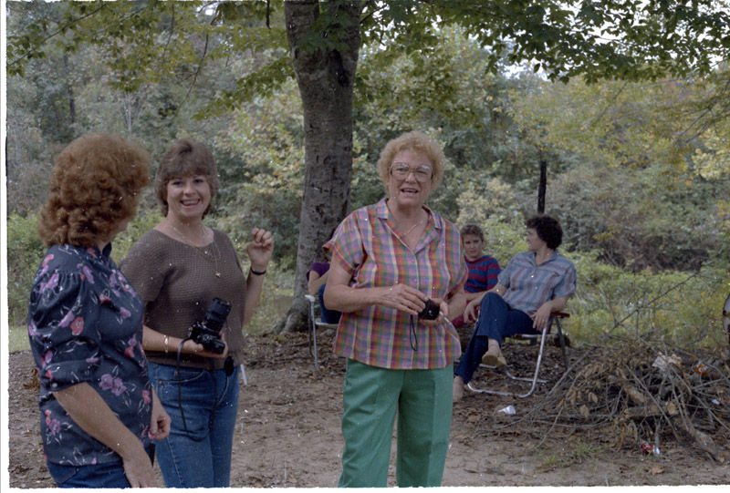 jessie-mae-&-daughter---fall-1984.jpg