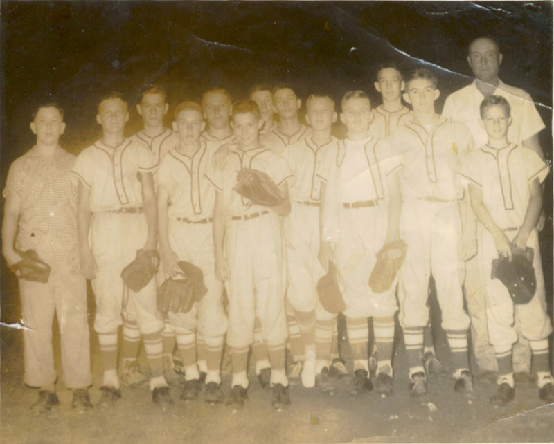 elbrey-with-baseball-team,-obverse.jpg